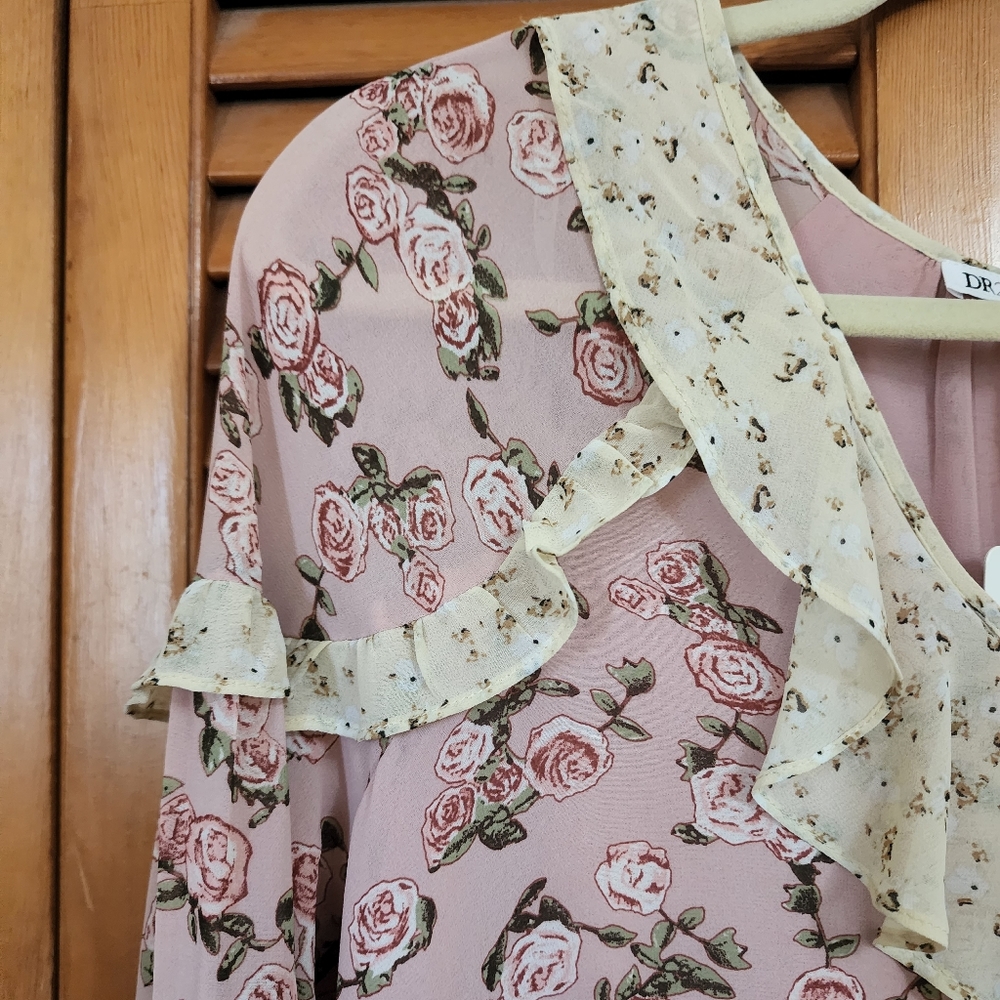 DR2 Floral Boho Ruffled Top - Picture 4 of 10